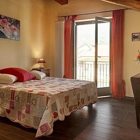 Bed and Breakfast Doria Valle Maira 3*